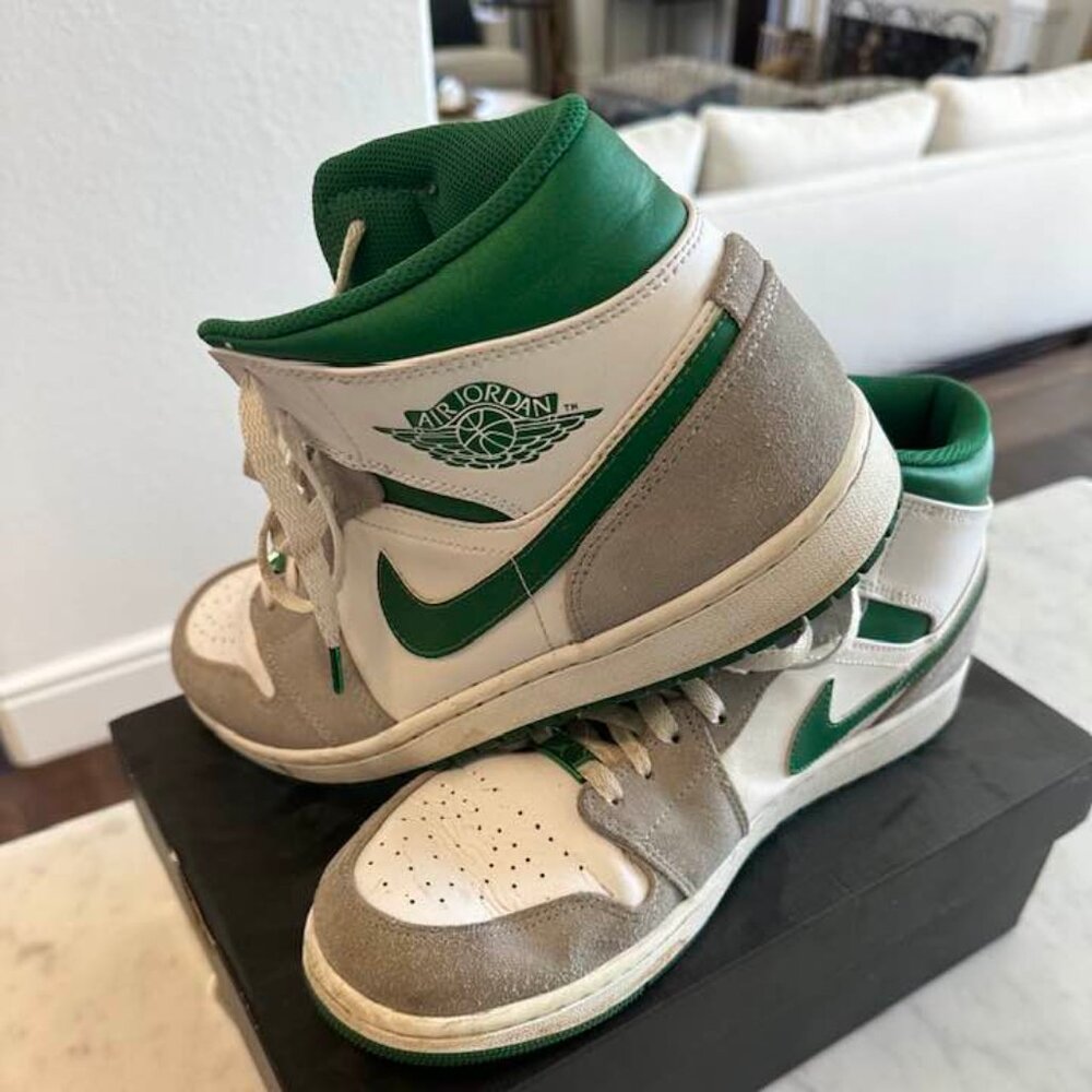 Nike Air Jordan Tennis Shoes